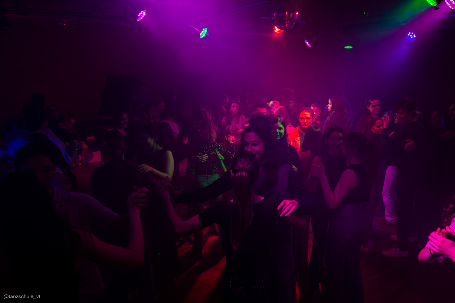 Come Together Party 8969